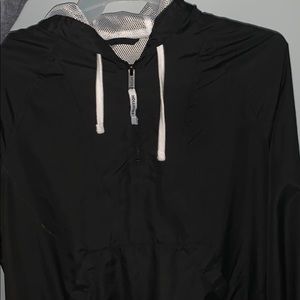 Hollister cropped quarter zip windbreaker